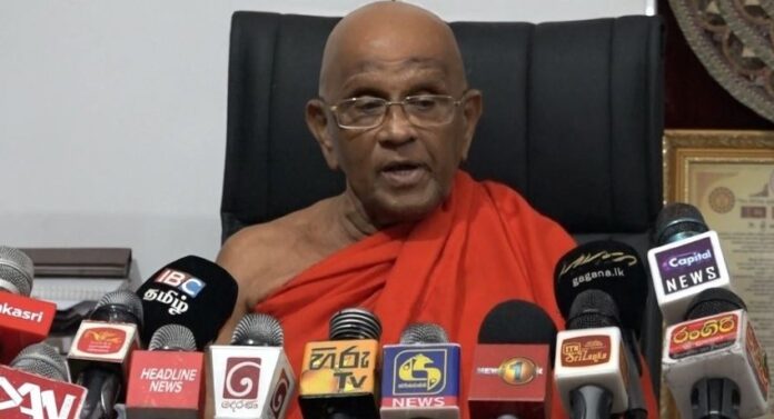 Muruththettuwe ananda himi - වැඩබැරි ටාසන්ලා එක්ක කොරෝනා පාලනය කරන්න බැහැ