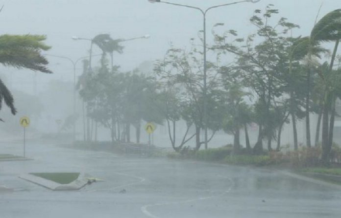 Heavy rain - පළාත් කිහිපයකට අදත් තද වැසි