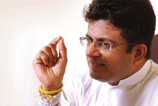 Udaya gammanpila - ඉහළ දැමූ ඉන්ධන මිලට සහනයක් දිය නොහැකි බව ඇමති ගම්මන්පිල කියයි (වීඩියෝ)