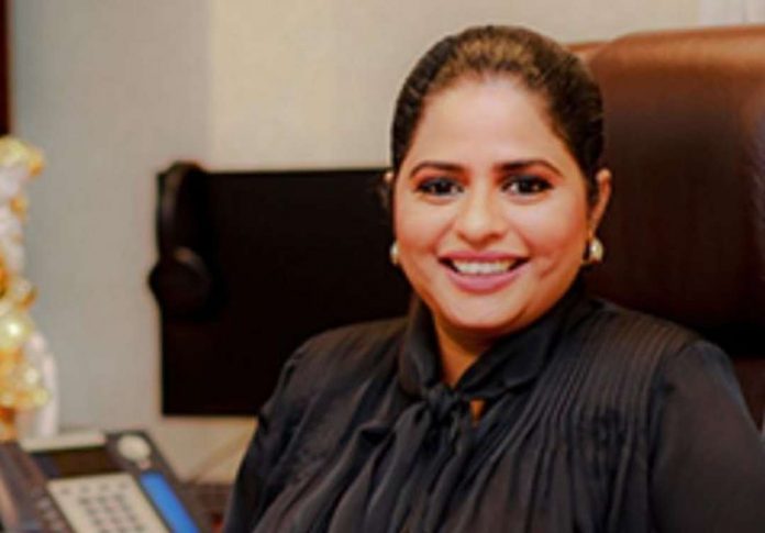 Thilini Priyamali Frauds - තිළිණී ප්‍රියමාලිට මුදල් දුන් දේශපාලකයෝ ගොළු වෙති