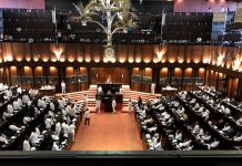 මන්ත්රීවරුන්ට හිමි වරප්රසාද කප්පාදු කරනවා කිවුවට එහෙම කරල නෑ – පාර්ලිමේන්තු ලේකම් හෙළිකරයි මන්ත්රීවරුන්ට හිමි වරප්රසාද