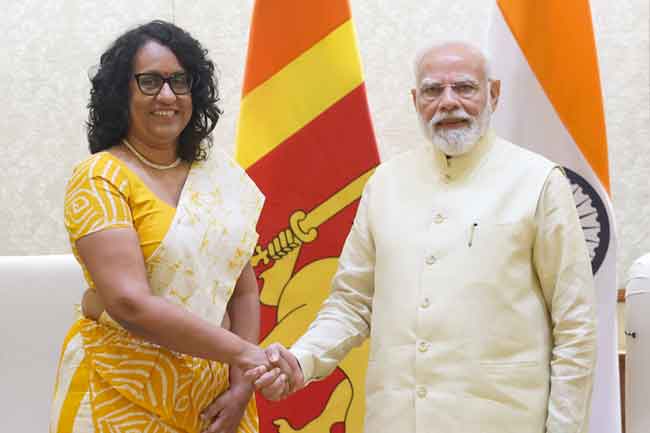 හරිනි අමරසූරිය හරිනි අමරසූරිය නරේන්ද්ර මෝදි